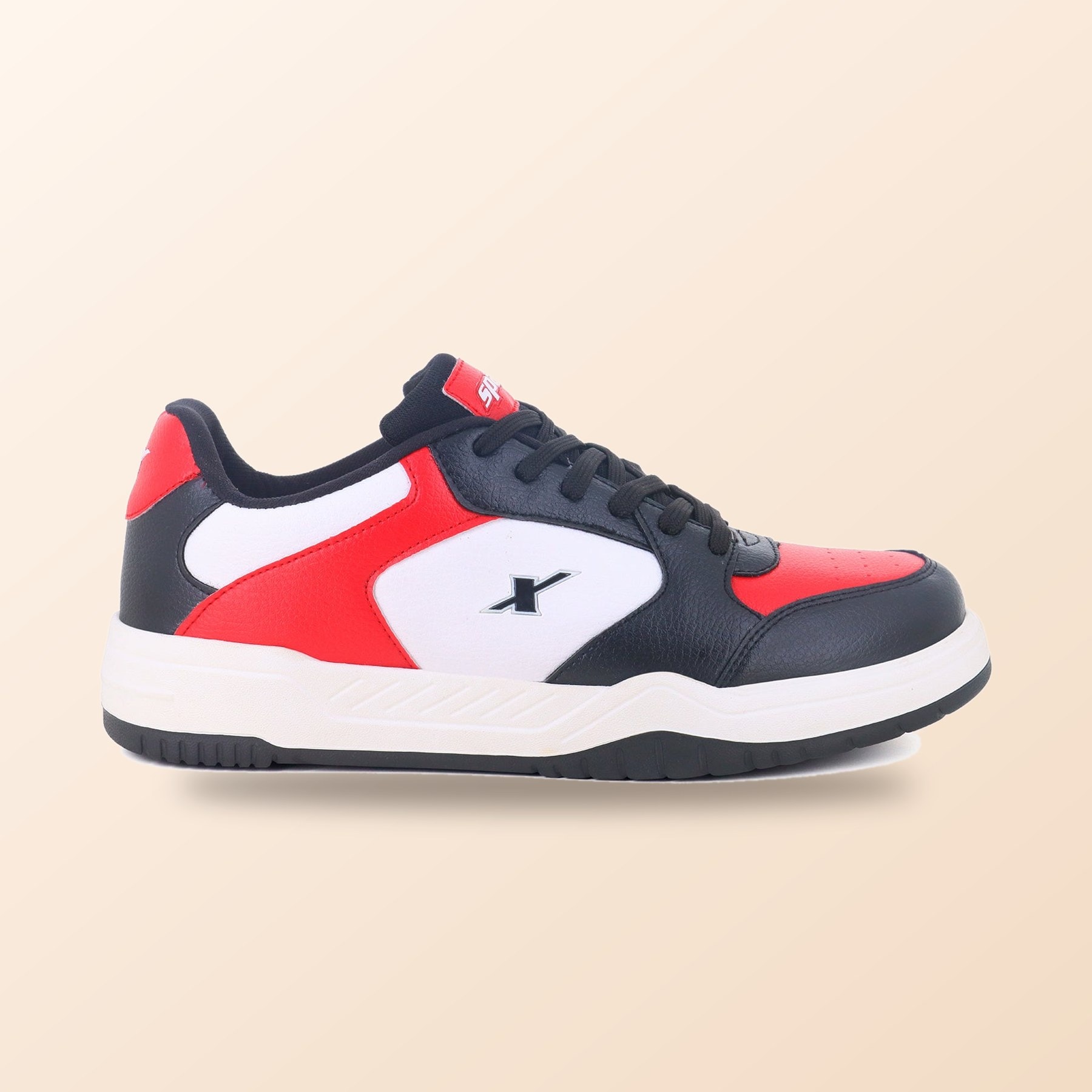 Sneaker Sparx de Relaxo Footwear distribuée par Niumi
